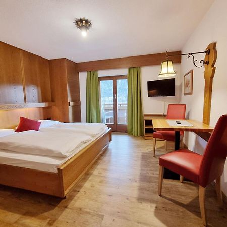 Ferienhaus Goldenes Landl มิทเทนวัลด์ ภายนอก รูปภาพ