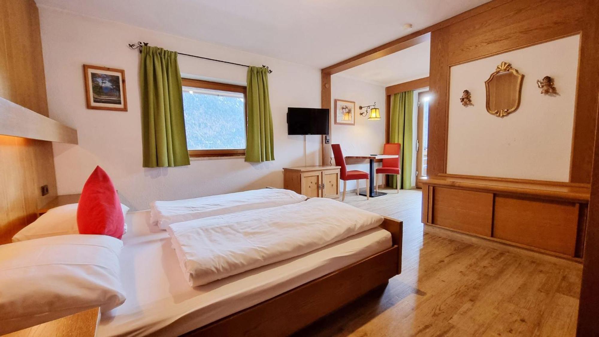 Ferienhaus Goldenes Landl มิทเทนวัลด์ ภายนอก รูปภาพ